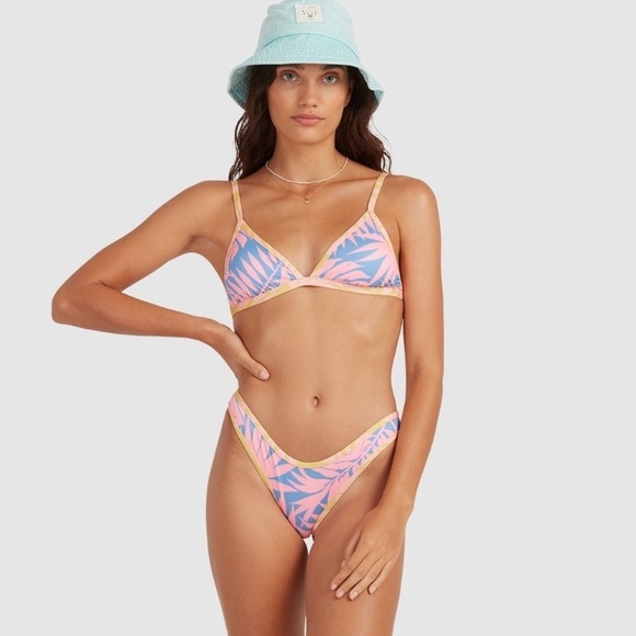 Billabong Tropical Mystic Beach Tri Bikini Top | Hike Bottoms - Picture 4 of 16